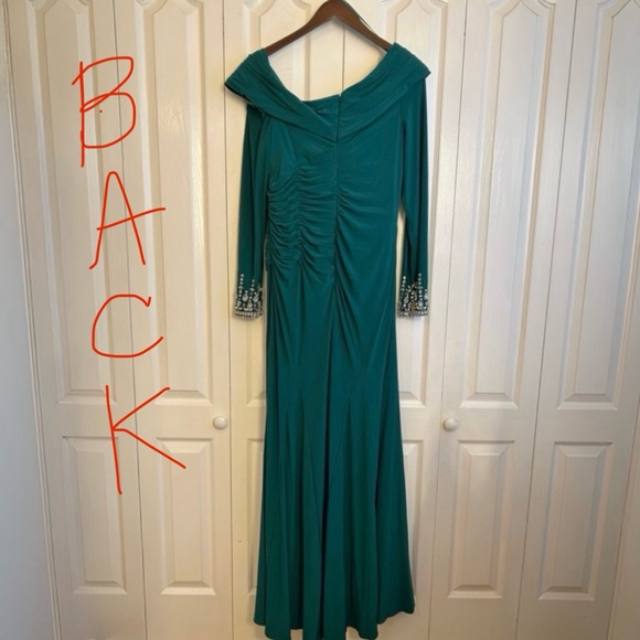 MAC DUGGAL Embellished Drop Shoulder Gown - Picture 5 of 11